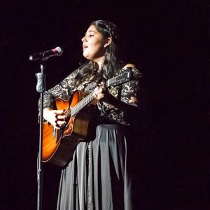 Meet your Posher, Caitlin